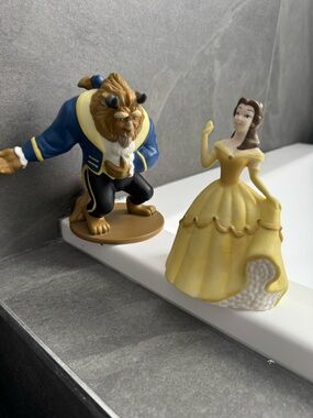Disney Vintage Beauty and Beast ceramic collectible Figurine. 6 inches